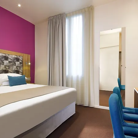 Palais De Chaillot Hotel