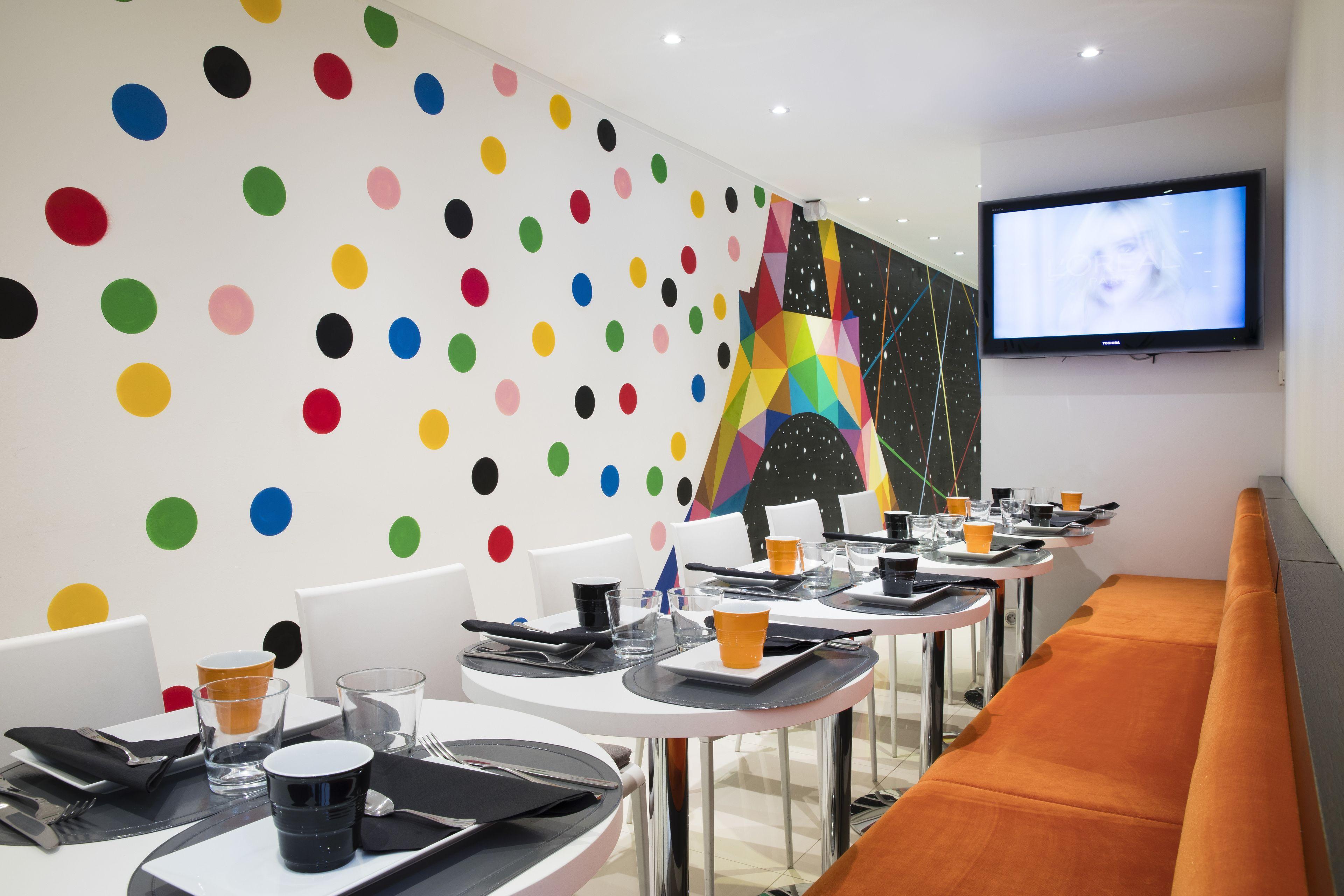 Palais De Chaillot Hotel